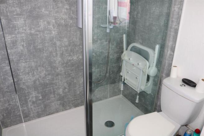 Shower Room.JPG