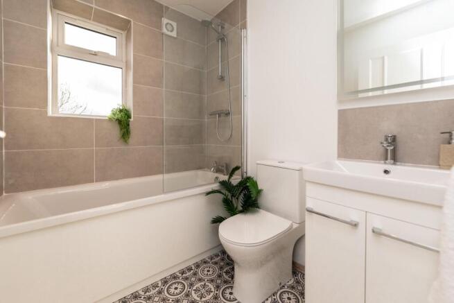 3 bed Town House for sale Image 12