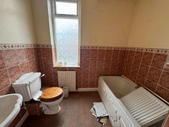 2 bed Semi-Detached for sale Image 8