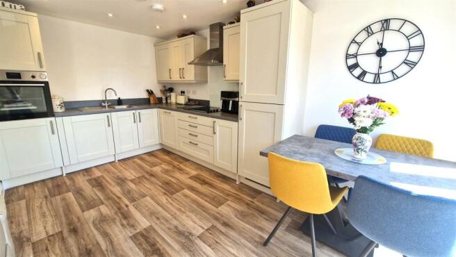 Kitchen/Dining
