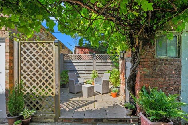 1 bed Terraced for sale Image 12