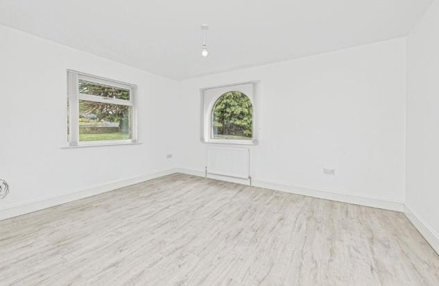 5 bed Detached to rent Image 12