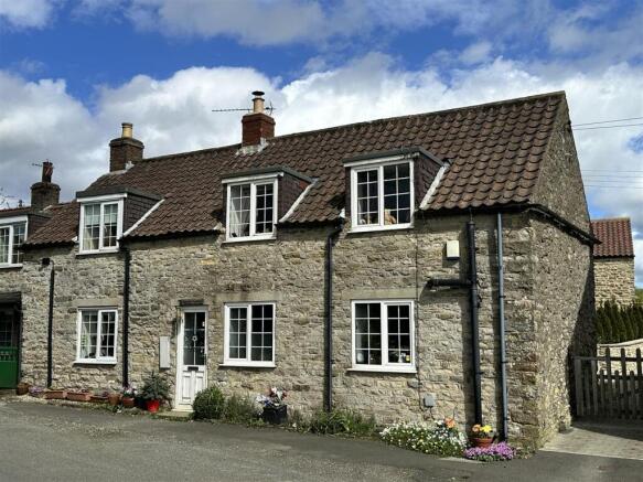 2 bed Cottage for sale Image 11
