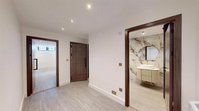 1 bed Apartment to rent Image 8