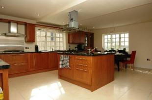 Kitchen/Breakfast rm