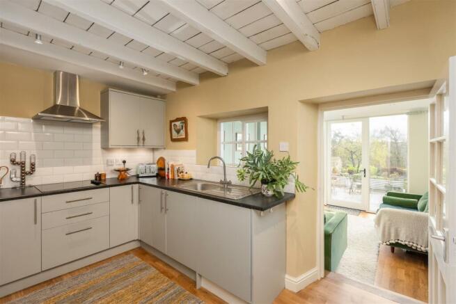 Main Street 3 Kitchen-1.jpg