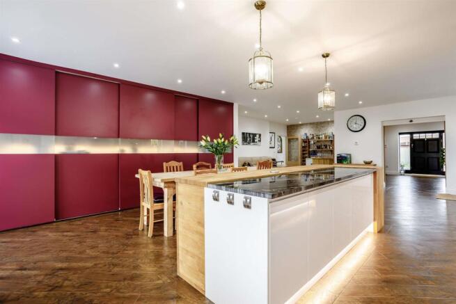 8445841-interior13-800.jpg