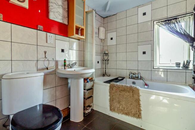 Photo 10