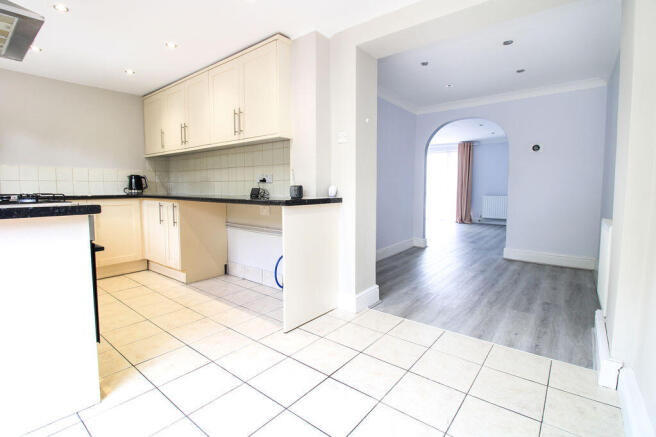 Kitchen/Dining Area