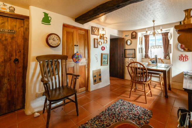 2 bed Cottage for sale Image 7