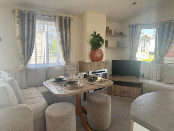 Two Bed Pre-loved Willerby Rio Premier (28x12), St Agnes Holiday Park, Blackwater, Perranporth, Cornwall, TR4 8HS photo 4