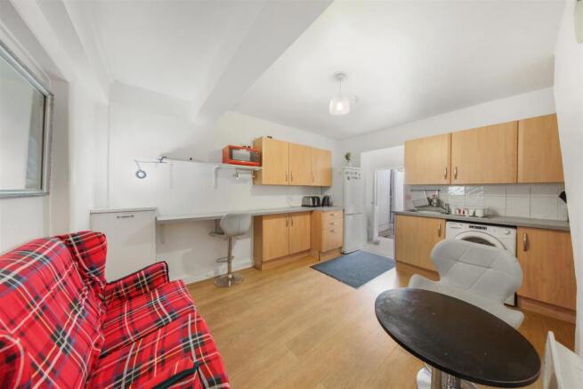 Reception/kitchen