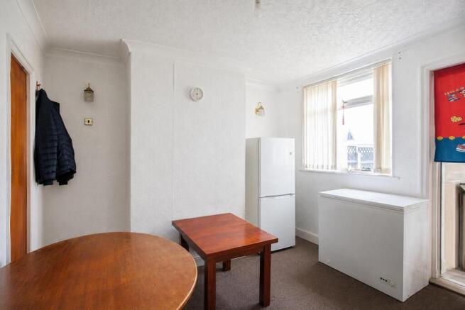 3 bed Semi-Detached for sale Image 9