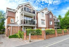 1, 44 Elizabeth House, Whitefield Road, New Milton BH25 6AN