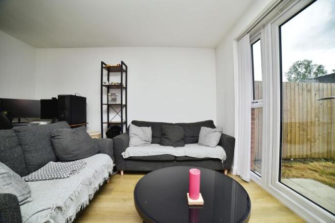 2 bed Semi-Detached for sale Image 6