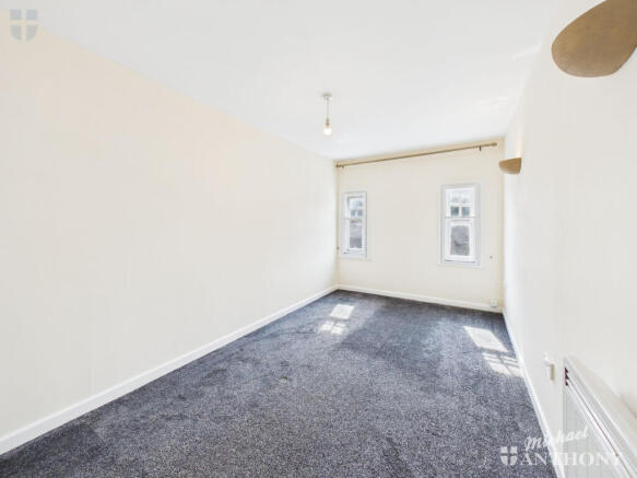 CAM03852G0-PR0738-STILL001