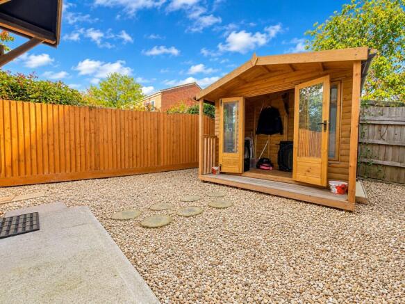 Blenheim Park, Bowerhill photo 2