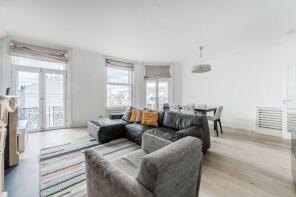 Flat 14, Falkland House, Marloes Road, London W8 5LF