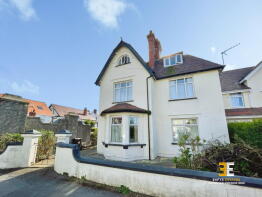 Flat 3, April Court, St David's Place, Llandudno LL30 2UG