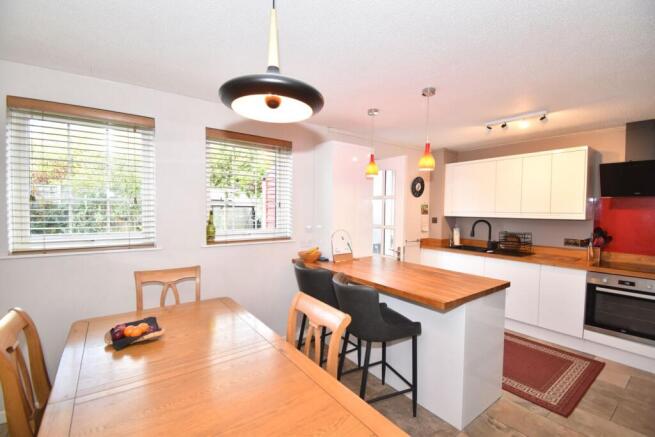 Chestnut Close, Ulcombe, Maidstone, ME17 photo 4
