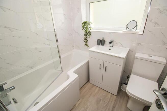 2 bed Semi-Detached for sale Image 9