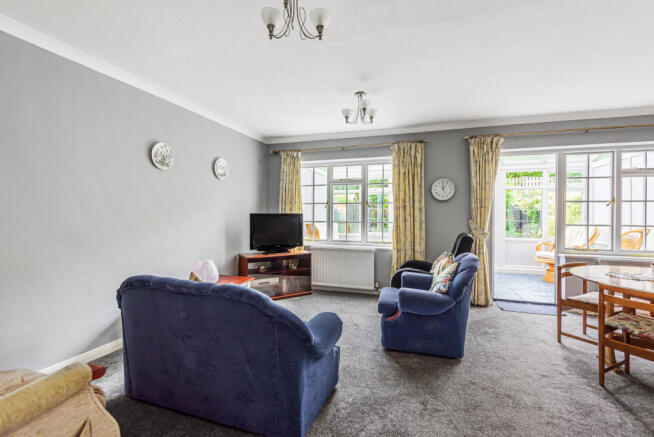 Sitting/Dining Room