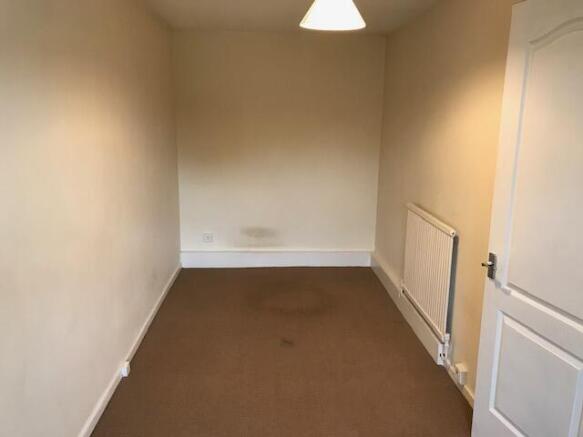 2 bed Town House to rent Image 11