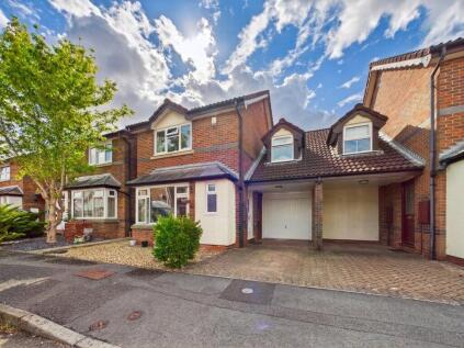 Long Close, Bradley Stoke, Bristol, BS32