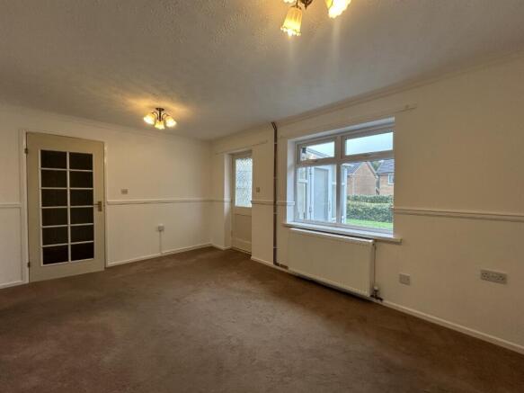 Cotswold Grove, Willenhall photo 4