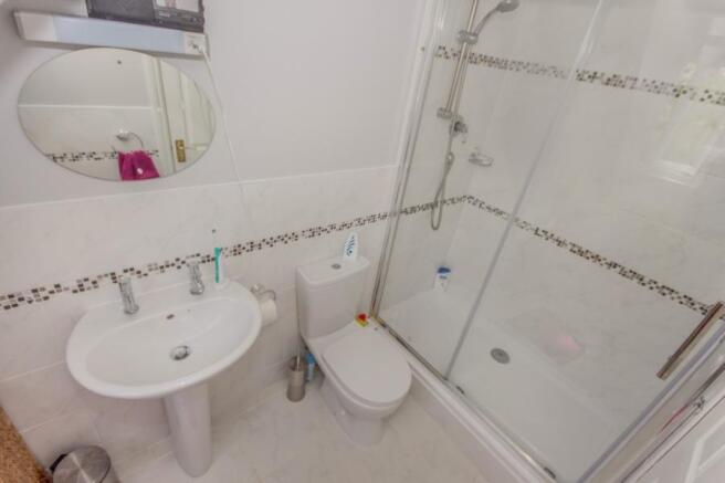 En Suite Shower Room