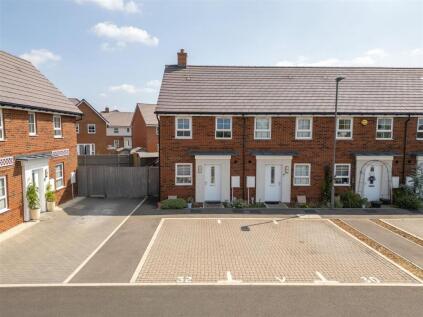 Nutmeg Close, Broughton, HP22