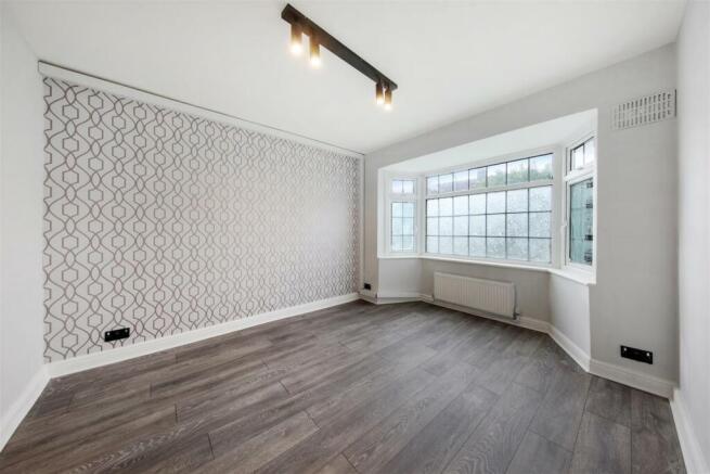 21 Mitchell Way - RqsFNaKJrxd598WZaU8w.jpg