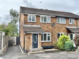 16, Appleton Drive, Glossop SK13 8RX