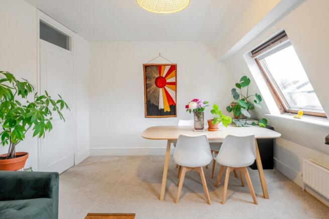 1370405-10-68f640db54cbc