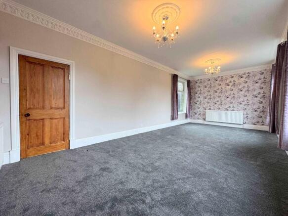 4 bed Link Detached House for sale Image 6