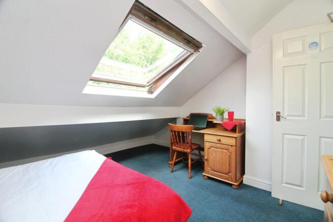 5 bed Terraced for sale Image 12