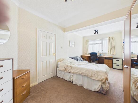 3 bed Detached for sale Image 8
