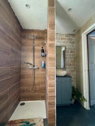 2 bed Terraced for sale Image 9
