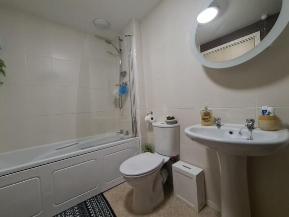 Photo 12