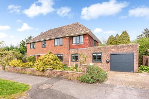 Barnfield Road, Petersfield, Hampshire