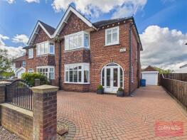 8, The Close, Scarborough YO12 6EG