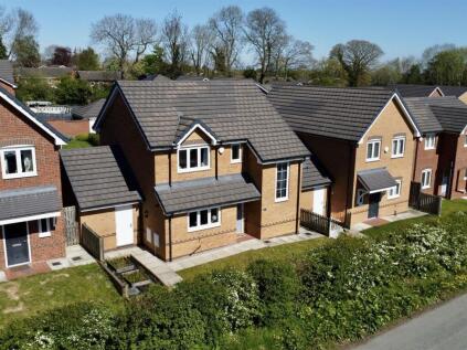 Maes Gwyrdd, Gwersyllt, LL11