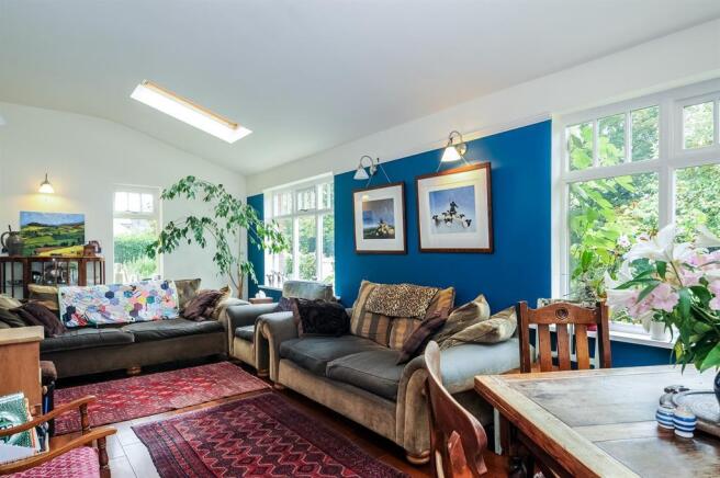 SITTING ROOM