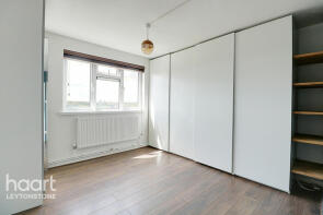 25, Slade Tower, Leyton Grange, London E10 5HU