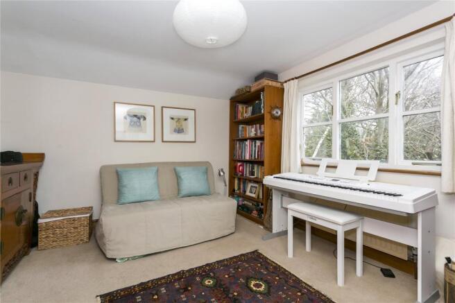 Bedroom 2.1