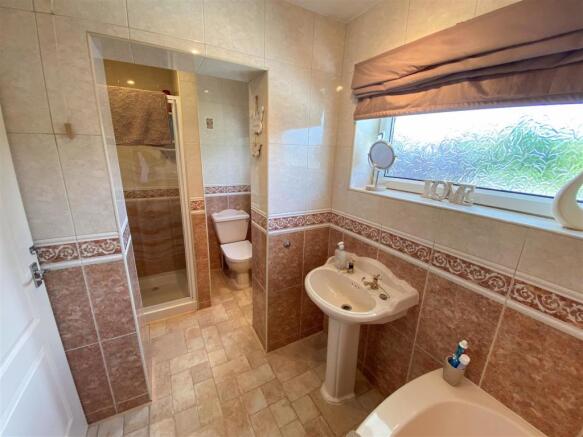 HOUSE BATHROOM