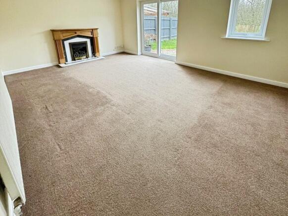 84a83530-IMG_112_...