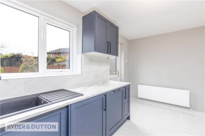 3 bed Semi-Detached for sale Image 6