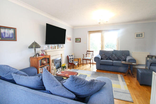 Lounge 3