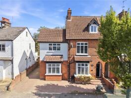 66, Meadow Road, Loughton IG10 4HX